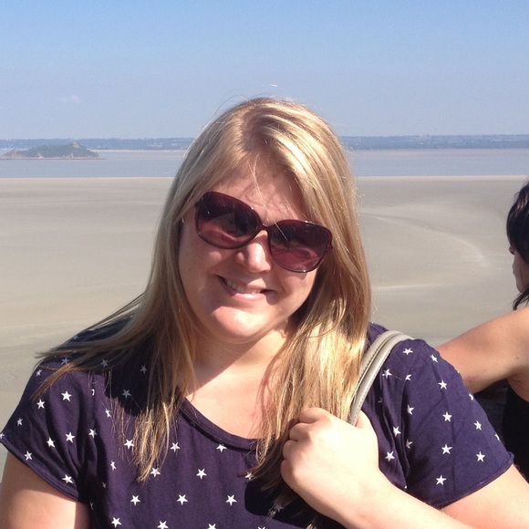 Meet your Posher, Sarah - Picture 1 of 1